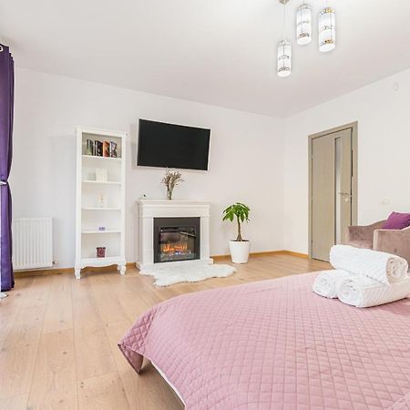 Apartamente Lavender Braşov Esterno foto